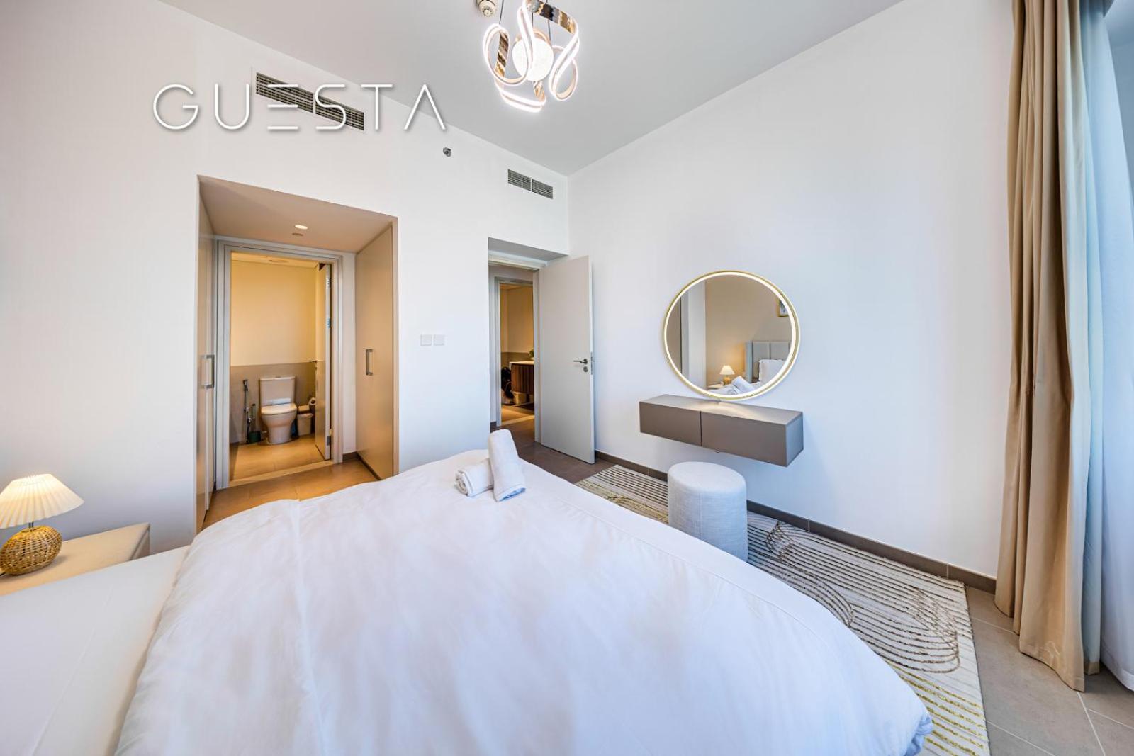 Park Heights 1 By Emaar, Hills Estate