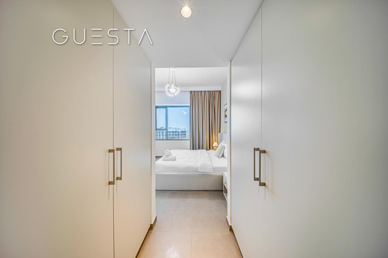 Park Heights 1 By Emaar, Hills Estate
