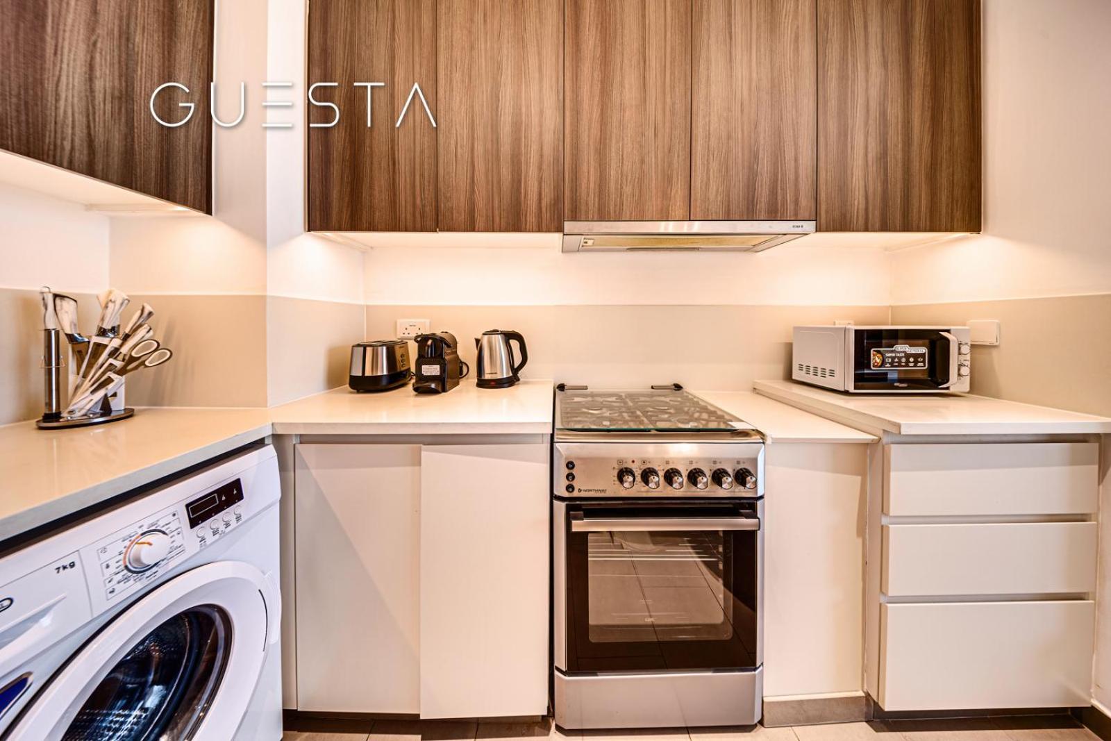 Apartment Park Heights 1 By Emaar, Hills Estate *