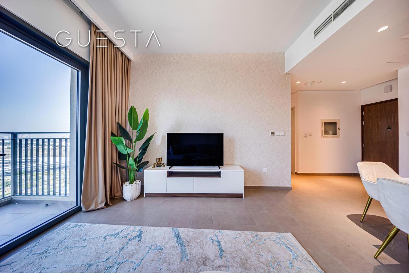 Park Heights 1 By Emaar, Hills Estate